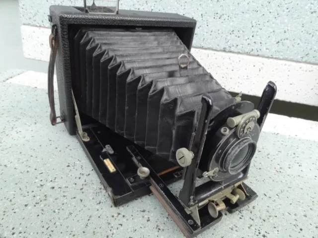 Antike Profi-Plattencamera mit 7 Cassetten und Mattscheibe (IBSO-Verschluss)