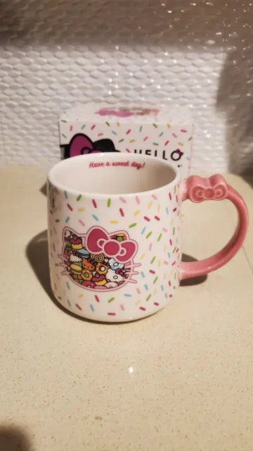 New in Box Sanrio Hello Kitty Cafe Exclusive Sprinkles Bow Coffee Mug Cup