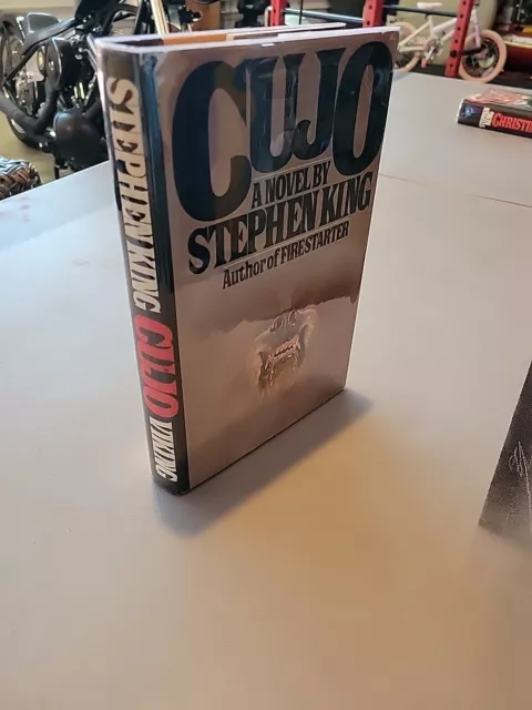 CUJO A NOVEL by Stephen King 1981 First Edition First Print Viking HC/DJ