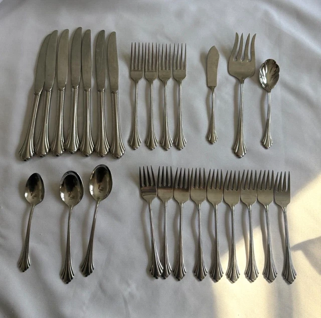Oneida Bancroft Stainless Steel Flatware – Glossy Finish, Discontinued Pattern, Lot Of Pieces