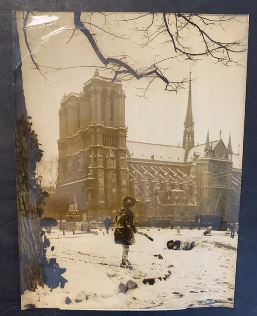 LIV13791  Photographie Photo d&#039;époque vintage Paris Notre Dame  neige hiver