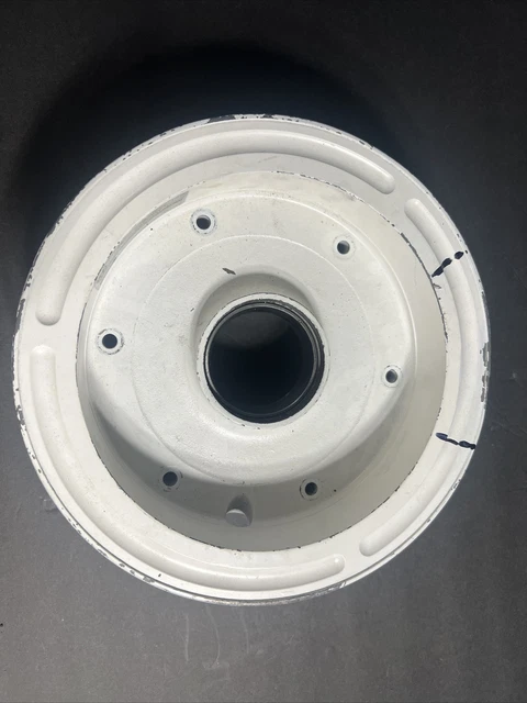 Beechcraft 40–1 28D Wheel Half 7.00 X 8