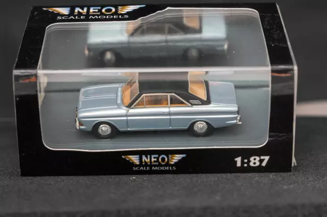 Neo Scales 1:87 , Ford Taunus P6 Coupe in OVP blaumet./schwarzes Dach