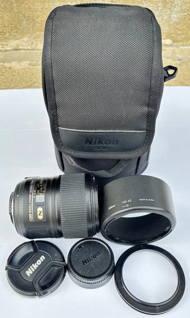 NIKON AF-S Micro Nikkor 60mm f/2.8G ED Lens