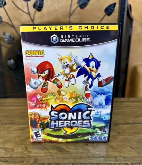 Sonic Heroes (Nintendo GameCube) *Clean Disc* New Cover Art - Tested Works Look!