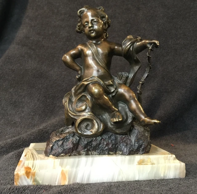 "Amour assis sur des nuages" bronze XIXe