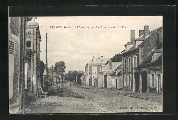 CPA Ressons-sur-Matz, la Grande rue du Bas