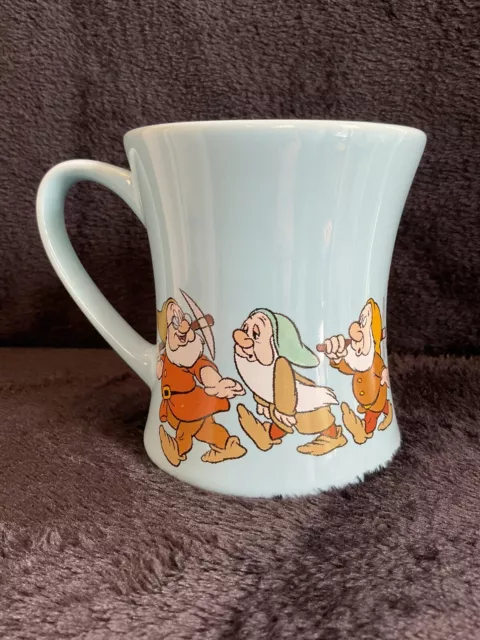 Disney Store Exclusive - Snow White Seven Dwarfs Cup / Mug - Very Rare