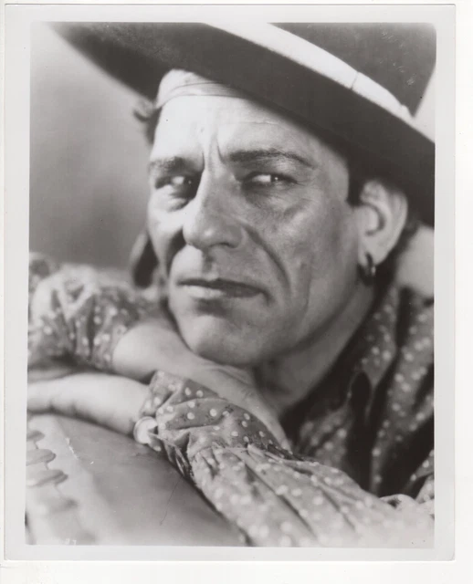 *THE UNKNOWN (1927) Amrless Circus Knife-Thrower Lon Chaney Close Portrait Shot