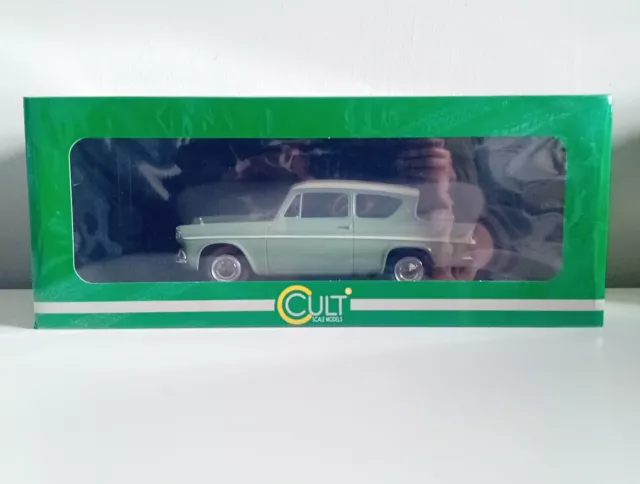 1 18 Scale Ford Anglia 105e Green BOXED Cult Scale Model