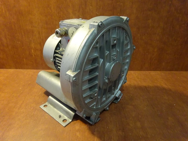 Elmo G200 2BH1100-7AH06 vacuum pump 0,2KW