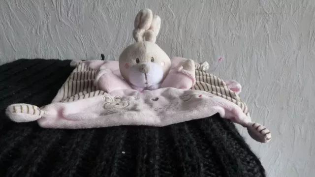 doudou plat nicotoy lapin ABC coeurs,ecru ,rose rayé marron attache tetine