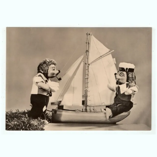 AK Postkarte Mecki Igel DDR / zwei Igel mit Segeboot, 1963