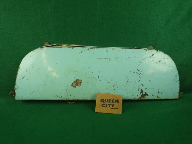 One 1953 1954 Chevrolet stock/fatory fender skirt OEM GM
