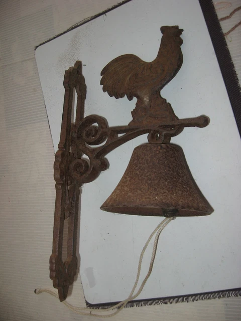 Cloche Murale Ancienne En Fonte Avec Poule Décorative - 2,2 Kg - A12
