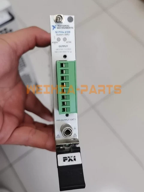 UN modulo controller strumenti nazionali usato NI PXIe-4138