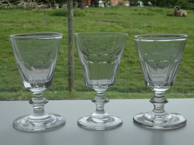 Portieux Meisenthal série 3 verres à Porto côtes plates pied bouton 1920's
