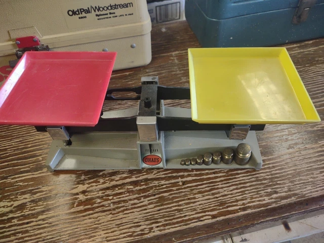 Vintage Ohaus School Balance Scale  Classroom/Homeschool Red Yellow Trays
