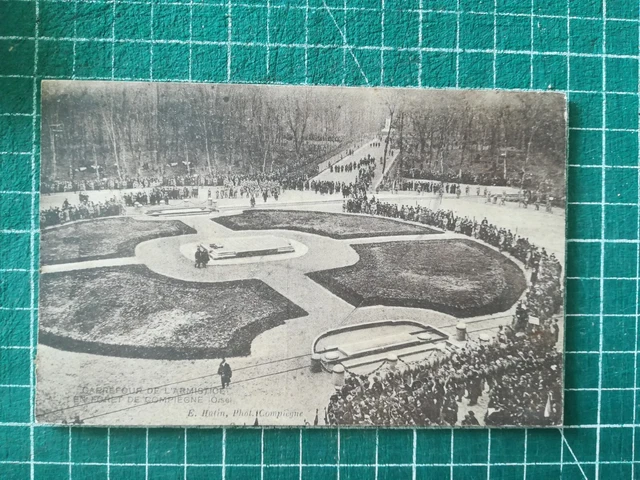 UG258 CPA circa 1920 carrefour de l'armistice foret de Compiègne