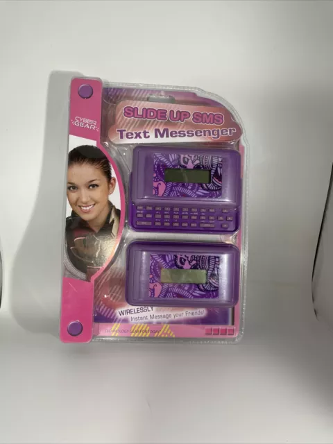 Cyber Gear SMS Text Messenger Toy Slide up keyboard Works But