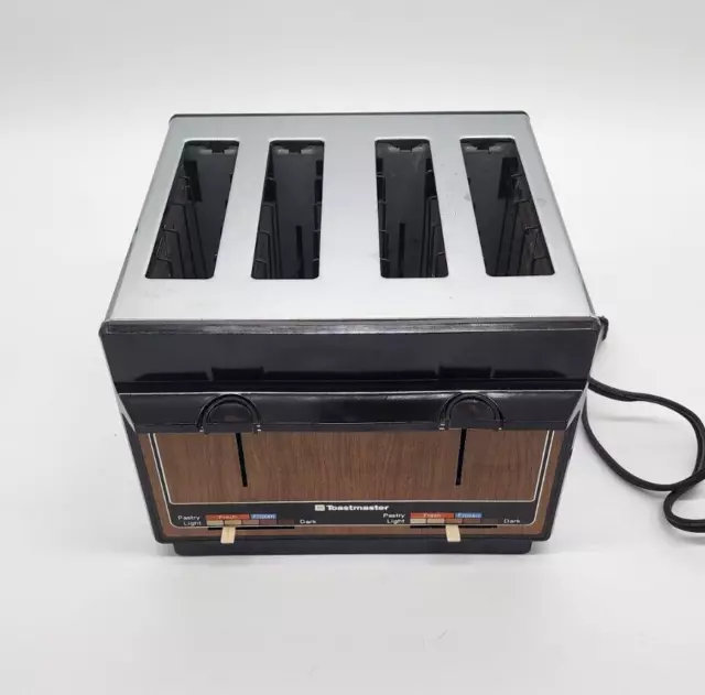 https://www.picclickimg.com/9e4AAOSw-GJlVOui/Vintage-Toastmaster-Toaster-D147-2-Lever-4.webp