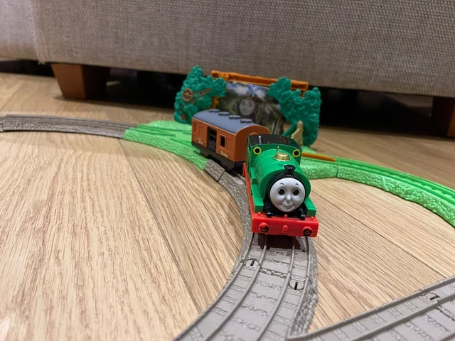 Thomas Wild Ride FERROVIA MOTORIZZATA FISHER-PRICE Thomas & Friends Trackmaster - Thomas ...