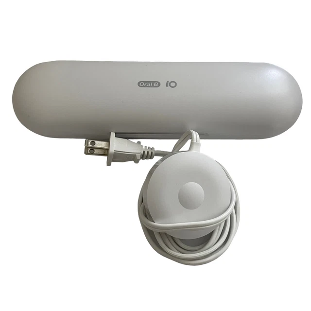 ORALB IO SERIES White Electric Toothbrush Charger Base and Case