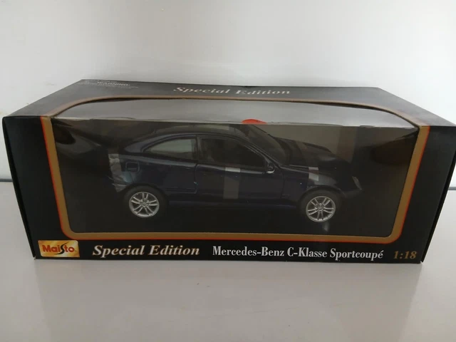 Maisto Dealer Pack 1/18 Mercedes Benz A Class Dealer Packing