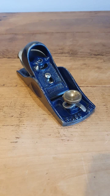 Vintage Record No. 9 1/2 Block Plane. Fully adjustable. Made in England.