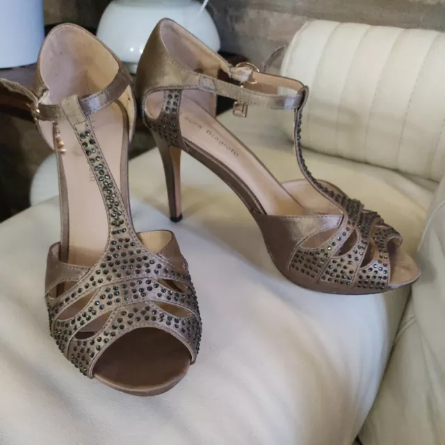 Sandali neri sales laura biagiotti
