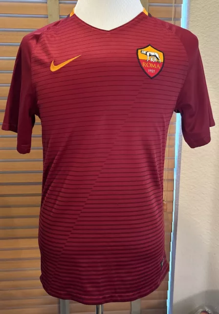 Daniele De Rossi Roma Jersey Kit 2016 Nike Italy Futbol Soccer Size S.    P18407