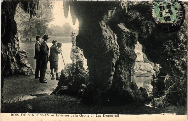 CPA PARIS 12th Wood VINCENNES Interior Cave Lake Daumesnil (672632)
