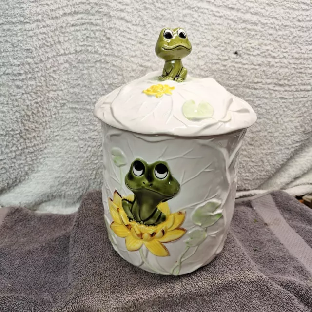 VTG Sears Roebuck And Co. 1979 Ceramic Neil The Frog Canister 7” Includes Lid