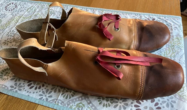 Ancienne Chaussure Clown 45cm Cuir Vintage Leather Professional Clown Shoes 1950