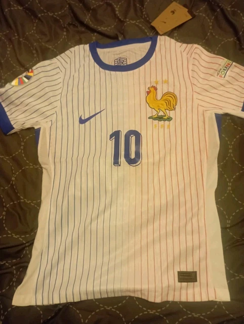 Maillot France Euro 2024 – Taille M – Neuf Avec étiquettes – À L'effigie De Mbappé