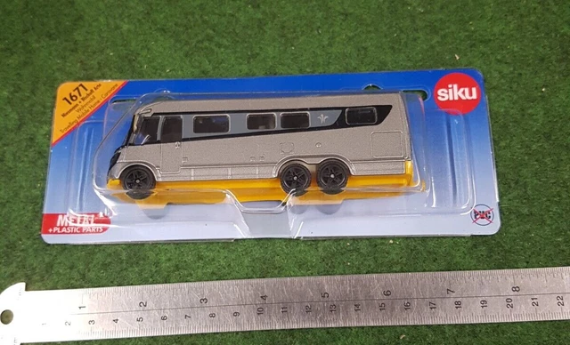 Siku 1671 Niesmann + Bischoff Arto Camper Van Travelling Mobile Home