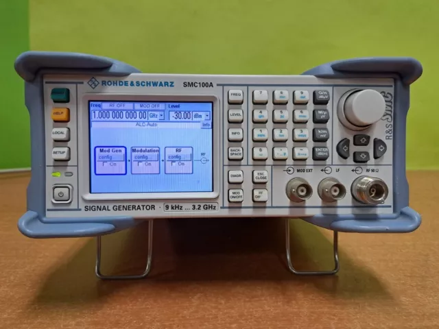 Rohde & Schwarz(R&S) SMC100A, 9 KHz to 3.2 GHz Signal Generator