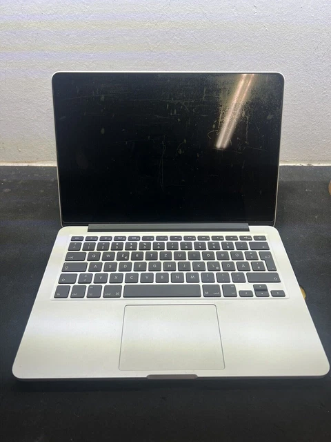 Macbook pro Retina- 2015- Ram 8Gb Ssd 128 Gb molto bello Pari a nuovo