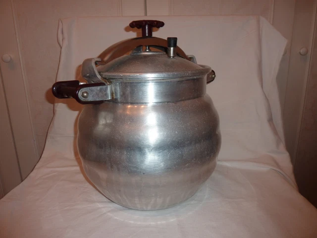 ANCIENNE COCOTTE MINUTE SEB 3.5 LITRES Série M . BORDEAUX .vintage des année 60 EUR 136,00 - FR