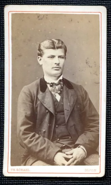 Photo Cdv Th.schahl A Dijon  . Portrait D'homme