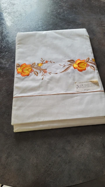 Ancien drap + 2 taies linge de lit broderies main neuf d'epoque idee