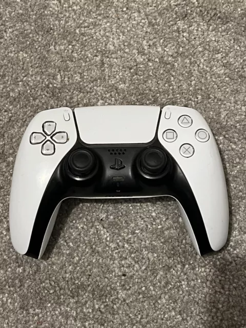 DualSense Wireless Controller White - PlayStation 5 DualSense Wireless Controller White - PlayStation 5