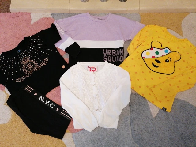 Girls Bundle Aged 7 Years, In Excellent Condition.