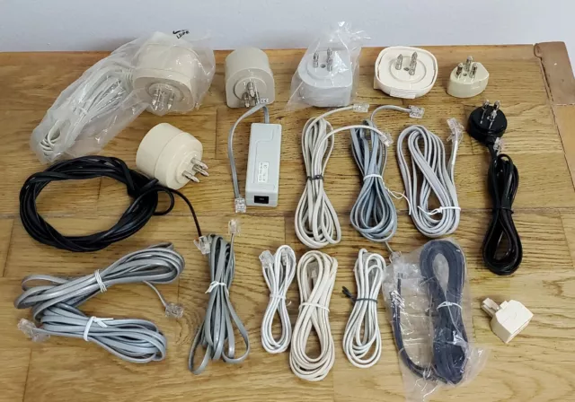 Stock 10 cavi di rete e 8 prese tripolari telefoniche RJ45