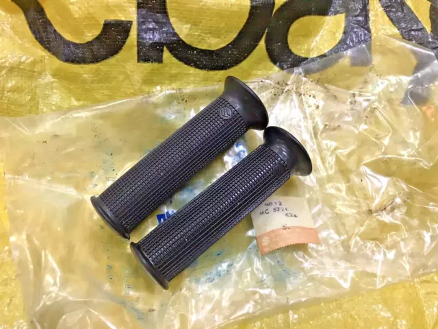 Suzuki K10 K11 K15 K10P K11P K15P M12 M15 M30 M31 B100P L/R Handle Grip NOS