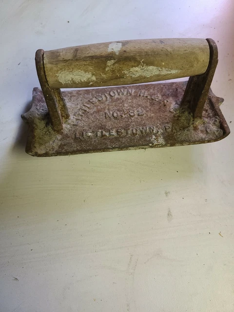 Vintage H&F CONCRETE  TOOL Hand Groover/Jointer  cement No. 32