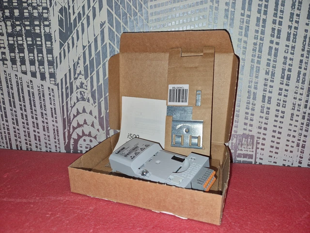 LENZE EZAEBK1001 Keypad X400 HW: 2A SW: 05.03 -sealed