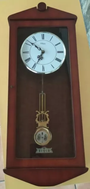 reloj de pared antiguo