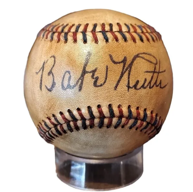 Babe Ruth - Autographed Baseball - Beautiful High Quality Replica - A Must Have!