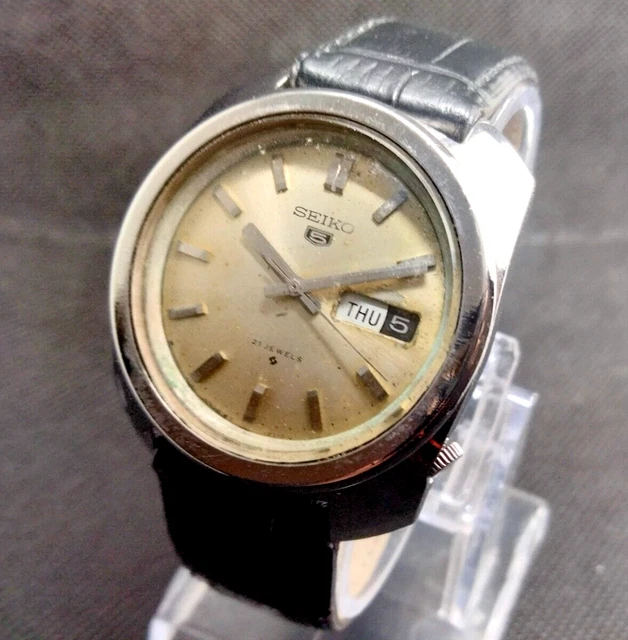 Vintage Seiko 5 Automatic 21 Jewels Day-Date Men's Cal.6119 Wrist watch Serviced